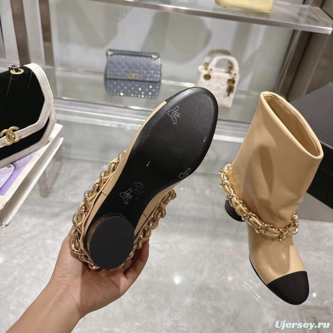 Chanel 2025/SS Runway Turn-Cuff Large Chain Strap Block Heel Boots - LY00410