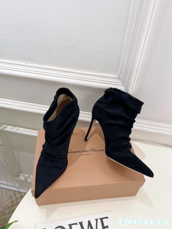 Gianvito Rossi Fall Winter 2025 GR Pointed Toe Retro Pleated High Heel Ankle Boots - KFY00340