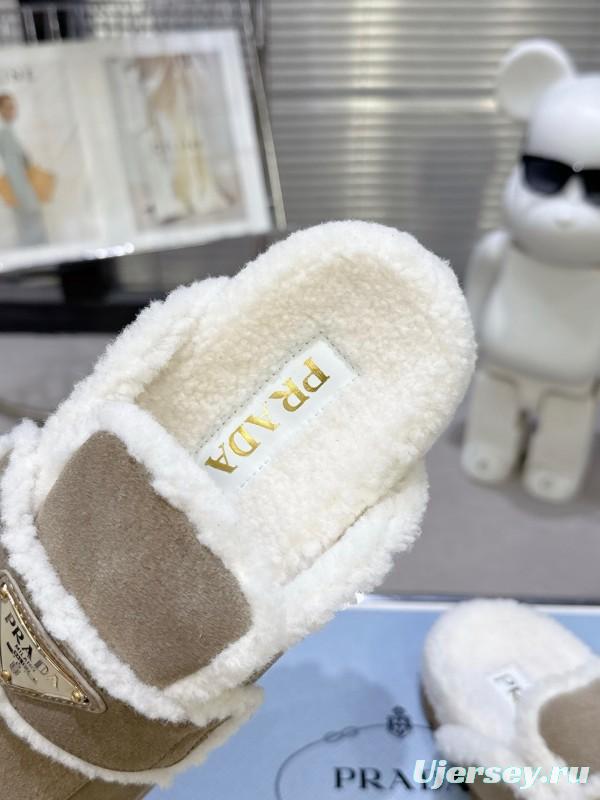 Prada Fall/Winter 2025 New Fur Mule Shoes Triangle Buckle Bread Toe Half Slippers - KFY00270