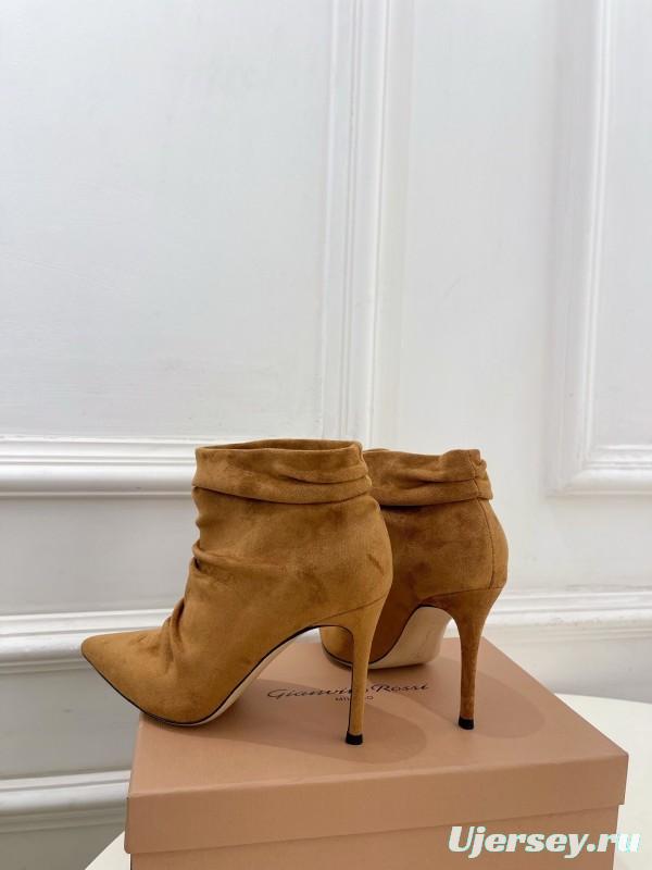 Gianvito Rossi Fall/Winter 2025 GR Pointed Toe Retro Pleated High Heel Ankle Boots - KFY00340