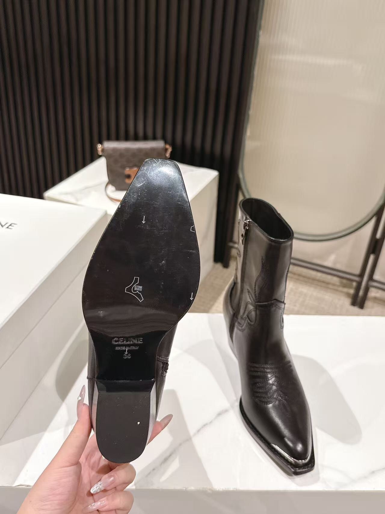 CELINE 2025/SS Retro Fashion Ankle Boots - LY00440