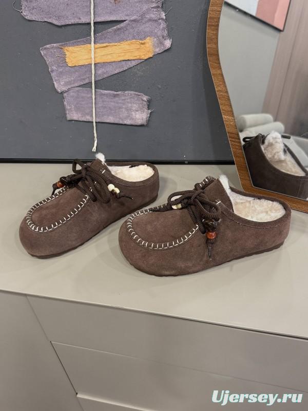 UGG 2025 Spring/Summer Collection Plush Wool Slippers with Vintage Buckle - KFY00240