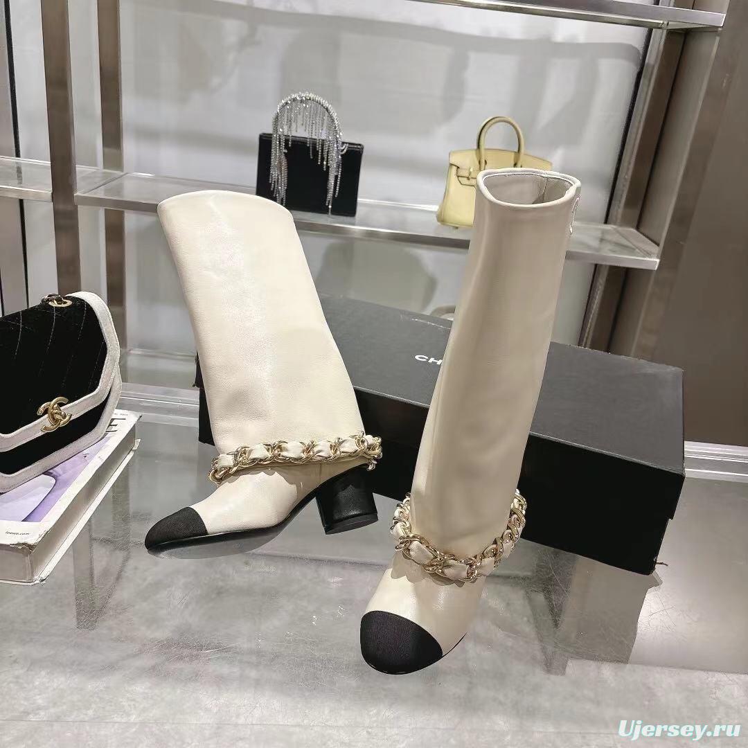 Chanel 2025/SS Runway Turn-Cuff Large Chain Chunky Heel Boots - LY00510
