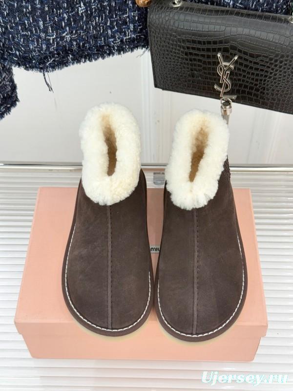 Miu Miu Retro Shearling Platform Snow Boots - KFY00300