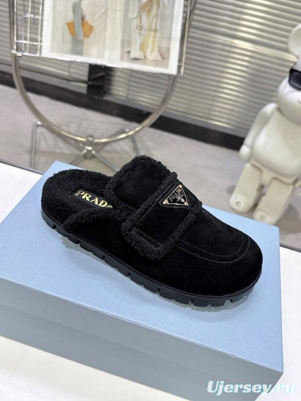Prada Fall/Winter 2025 New Fur Mule Slippers Triangle Buckle Bread Head Semi-Slippers - KFY00270