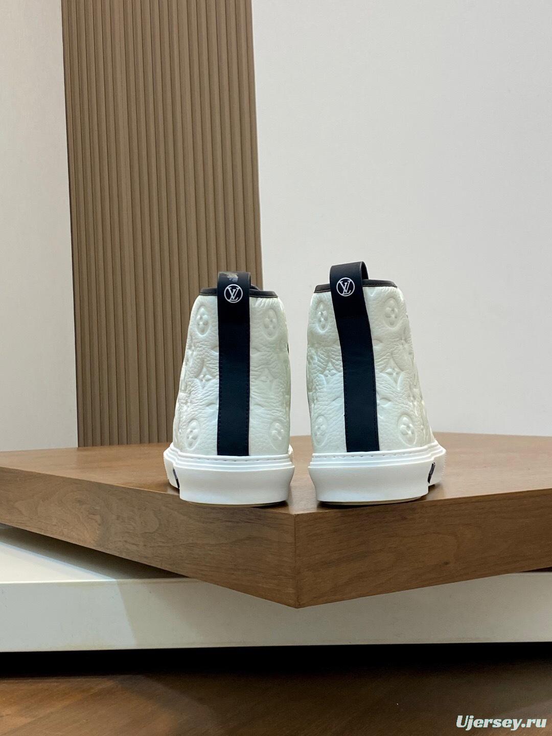 Adidas Originals Casual Sports Boots with Premium Leather Upper - KFY00460