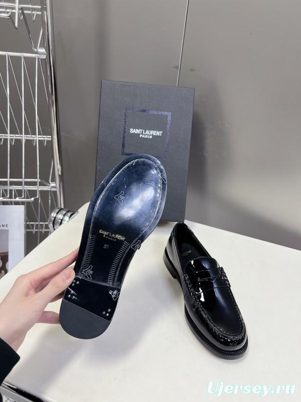 Saint Laurent Classic Loafer Flats - KFY00350