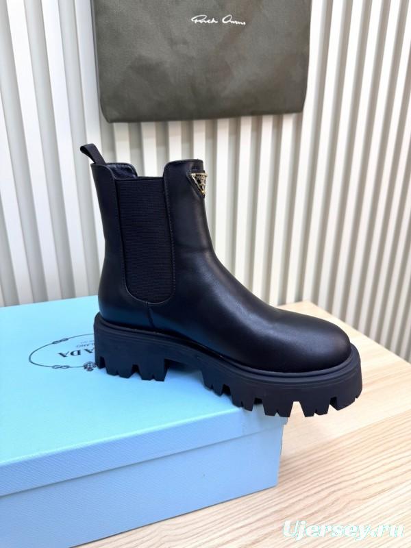 Prada 2025 SS Chunky Sole Ankle Boots - LY0340