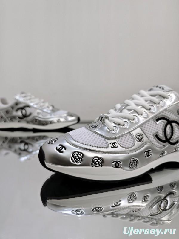 Chanel 2025 SS Limited Edition Silver Horn King 2nd Generation Unisex Sneakers - KFY00340