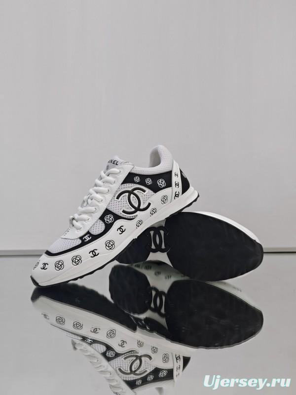 Chanel 2025 SS Limited Edition Silver Horn King 2 Sneakers - KFY00340