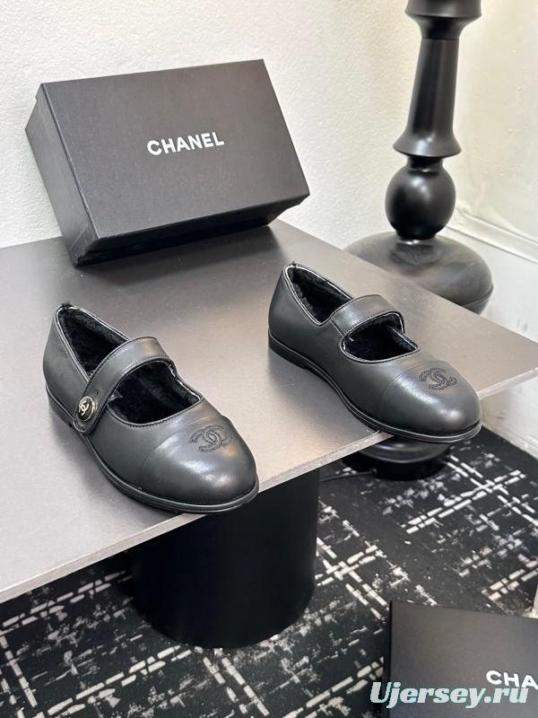 Chanel 2025 SS French Mary Jane Flat Shoes with Fur Trim - KFY00300