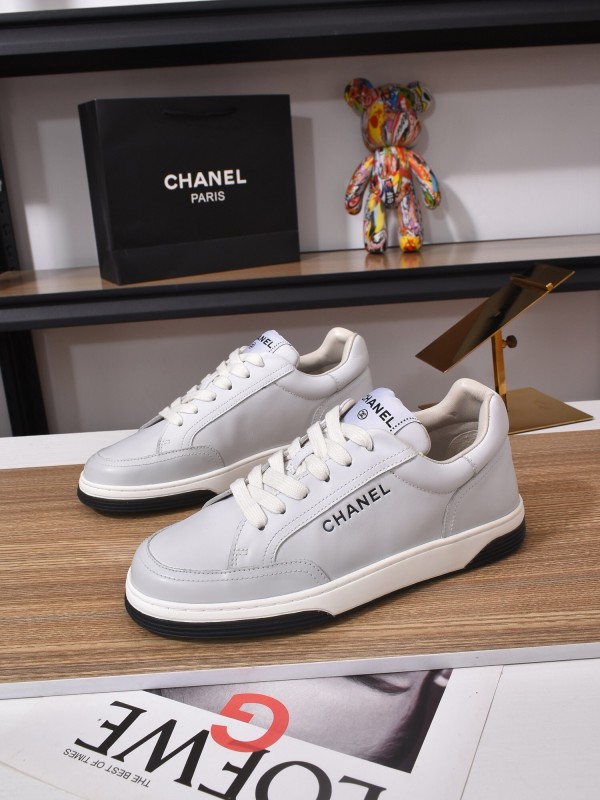 Chanel Classic Loafer with Gradient Logo and Platform Sole - KFY00350