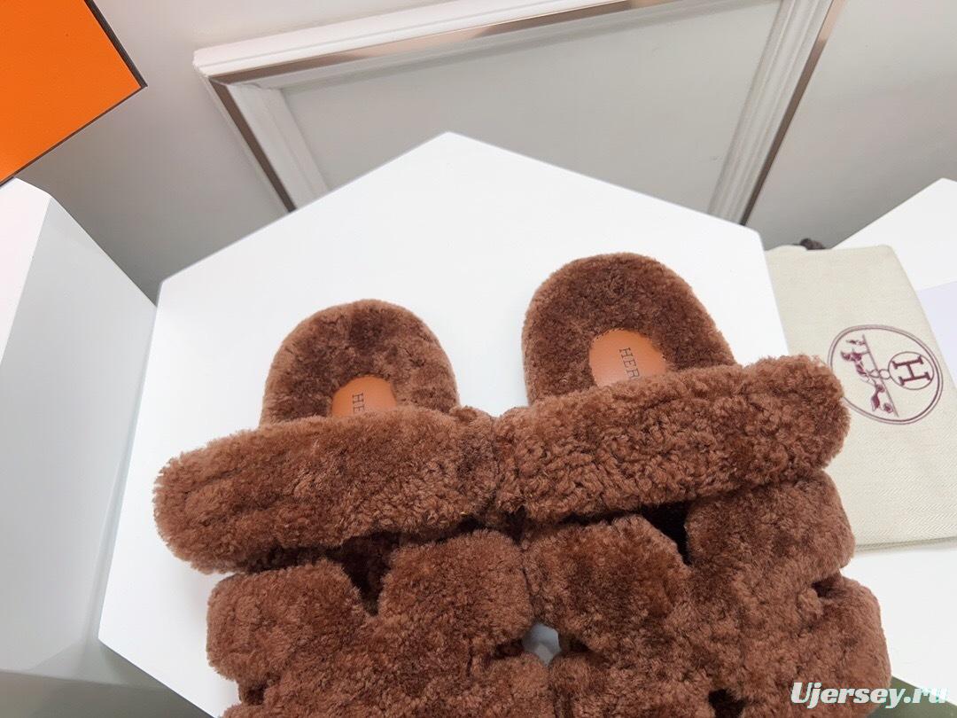 H Erjia Wool Slippers with Genuine Fur and TPU Sole - LY00270