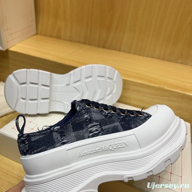 Alexander McQueen Spring Summer 2025 Premium Platform Sneakers - AS00300