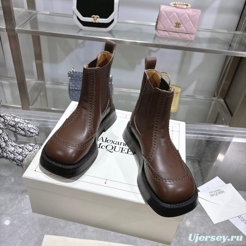 Alexander McQUEEN Retro Chelsea Short Boots Spring Autumn Collection - KFY00340