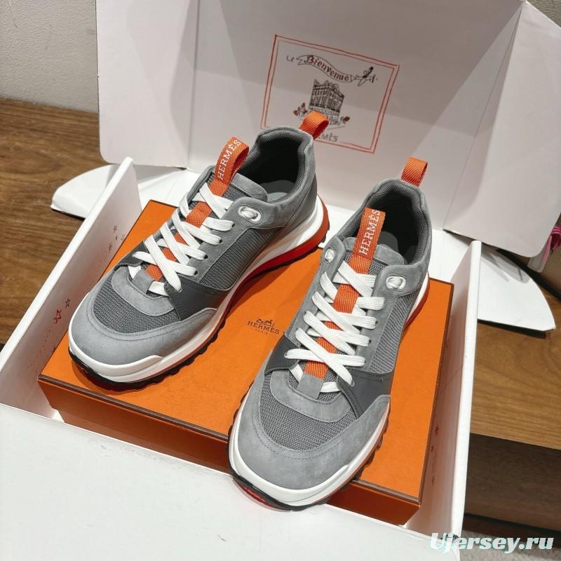 H Boots Classic Chelsea Boots with British Color Block Design - AS00410