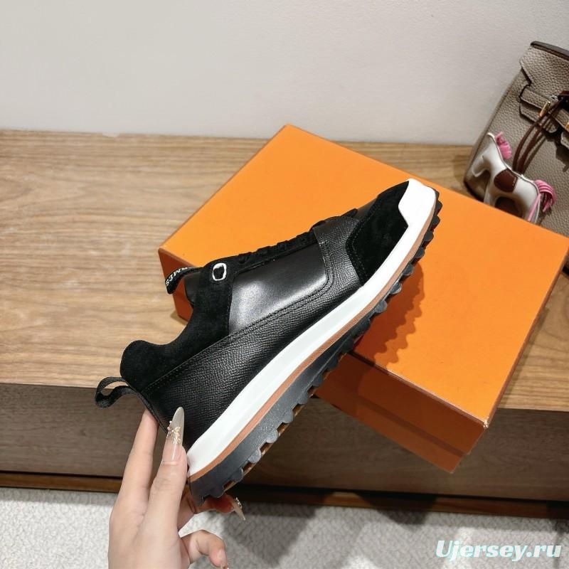 H Boots Classic Chelsea Boots with British Color Block Design - AS00410