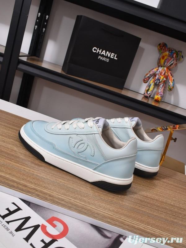 Chanel Classic Loafer with Gradient Logo and Platform Sole - KFY00350