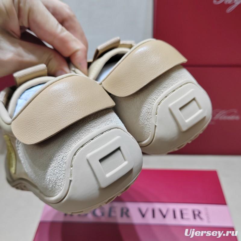 Roger Vivier SS25 Casual Sneakers Classic Design - L Y00300