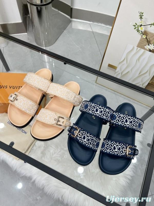 Louis Vuitton Spring/Summer 2025 New Slippers with Embroidered Design and 4cm Platform - LY00250