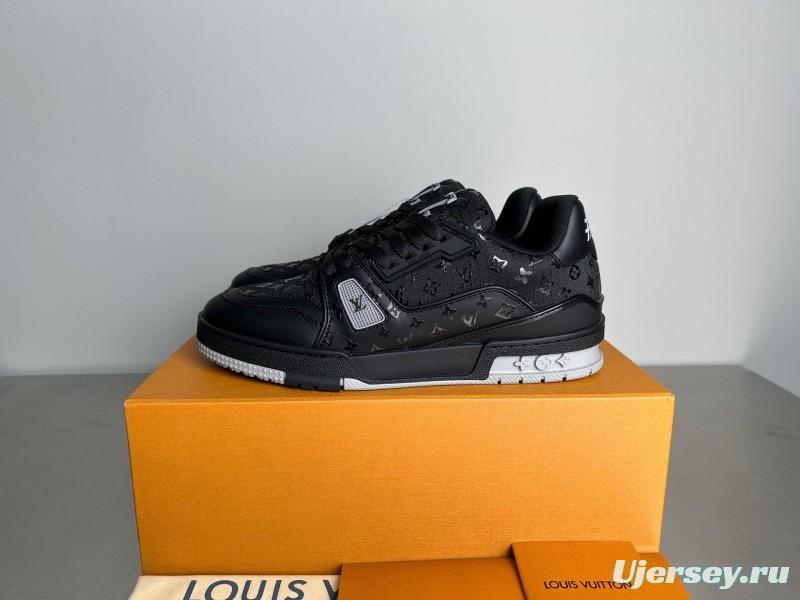 Louis Vuitton 2025 SS Replica Luxury Sneakers with Signature Logo - YC