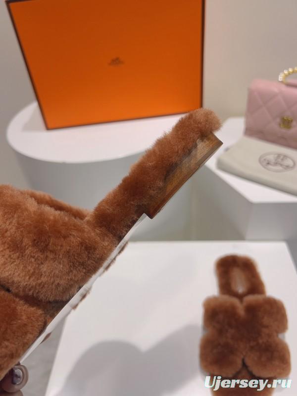 Hermès 2025 SS Love Fur Slippers Flat Sole Autumn Winter Style - LY00240