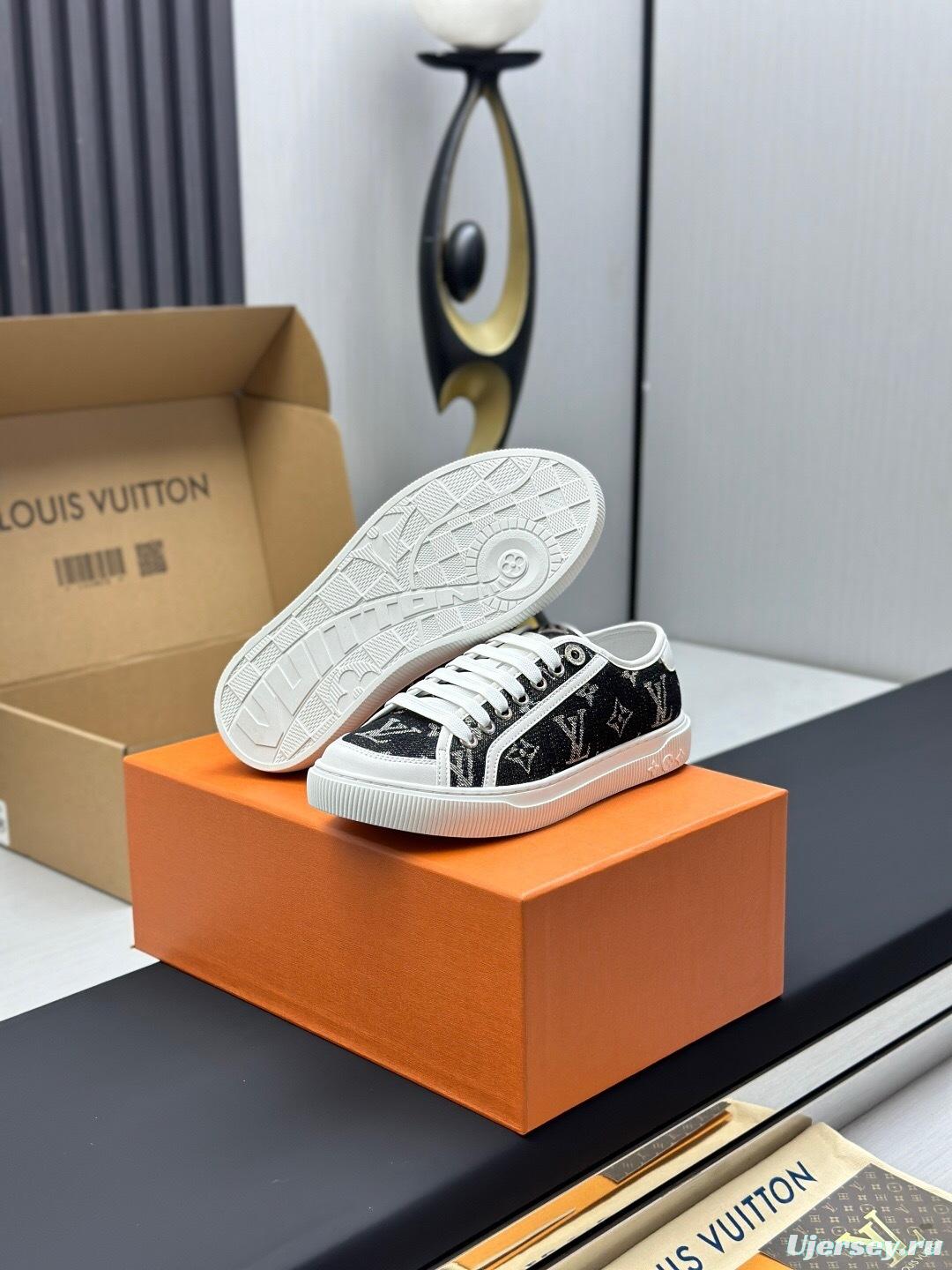 Louis Vuitton Time Out Series Monogram Animal Print Casual White Sneakers - AS00260