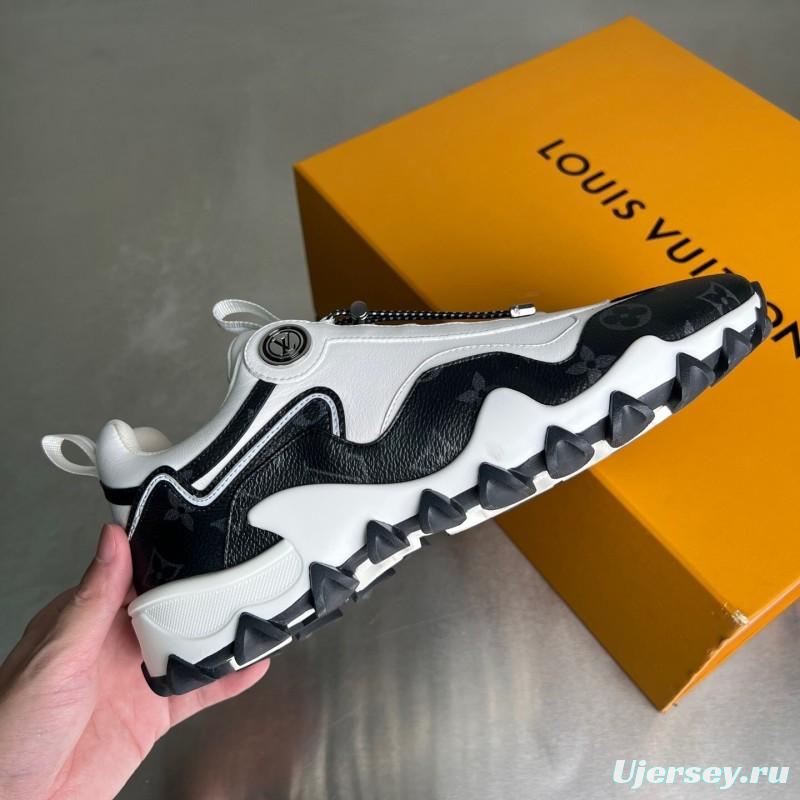 Louis Vuitton Lv RUSH Calfskin Metal LV Circle Accessory Slip-Resistant Low-Top Casual Lifestyle Shoes - YC