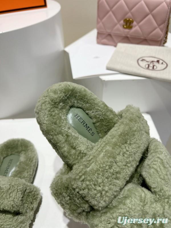 H Love Erjiu Full Wool Slippers with Slightly Curled Fur - LY00270