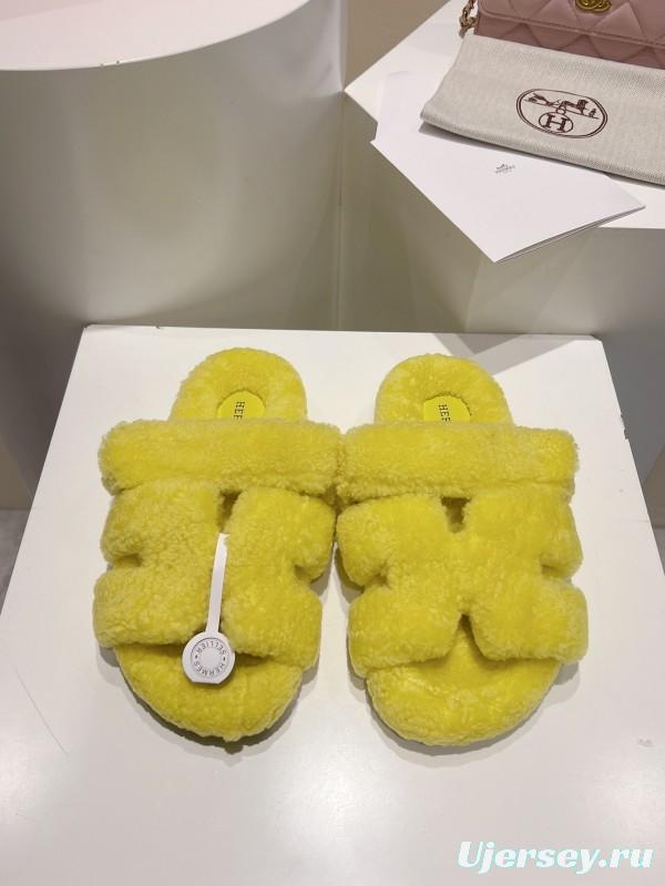 Hermes Love Uncle Full Wool Slippers with Wavy Fur Design - LY00270