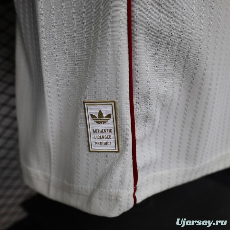 Player Version 26/27 Liverpool FC Off-White with Gold Crest  Special Edition Away Jersey