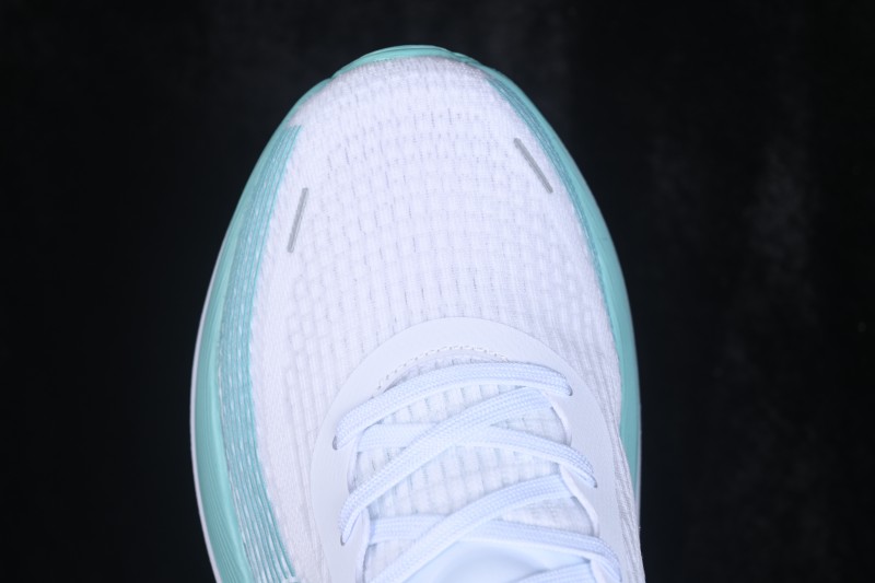 Nike Journey Run Cushioned Low-Top Running Shoes with Traction and Wear Resistance - DF5918-100