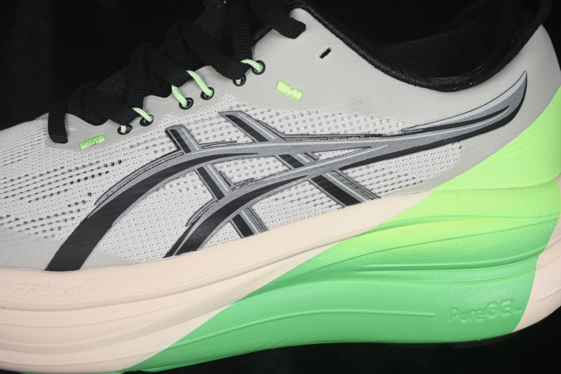 Asics Gel-Nimbus 28 Retro Breathable Cushioned Running Shoes for Men - 1011C267-020
