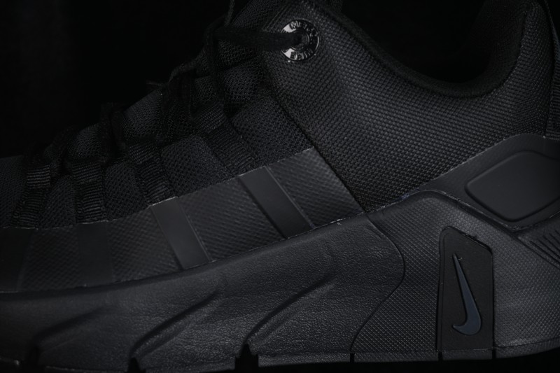 Nike Free Metcon 7 Breathable Mesh Lace-Up Trainers with Cushioned Sole - II7406-001