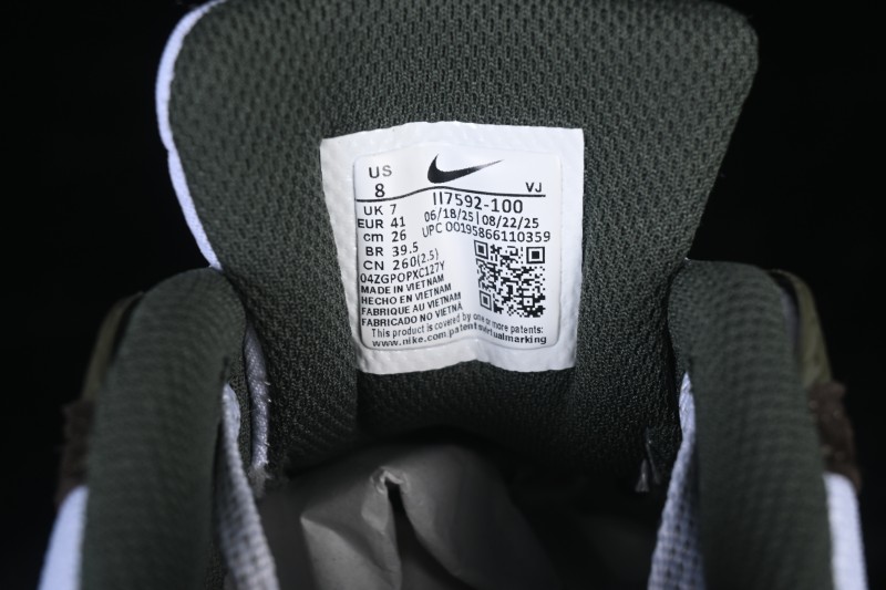 Nike Air Max 90 Retro Running Shoes with Visible Air Cushioning - II7592-100