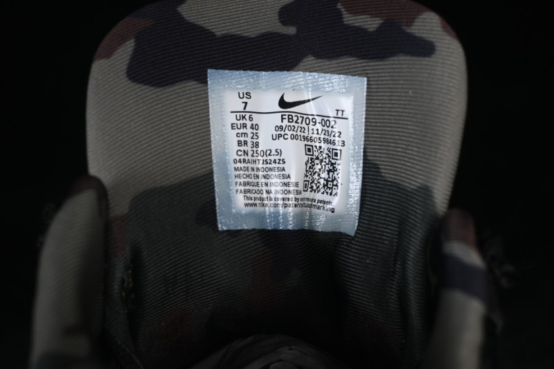 Nike Air Max 95 Retro Running Shoes with Cushioned Air Sole - FB2709-002