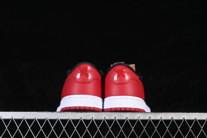 Nike Air Jordan 1 Low Retro Basketball Shoes with Classic Colorway - IW6276-001