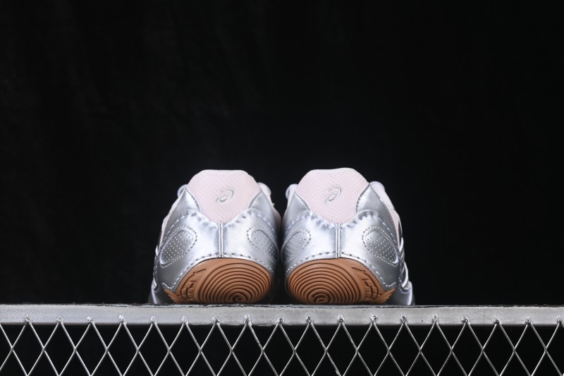 Asics Hypersync Retro Lightweight Breathable Thin-Sole Tennis Shoes - 1203A879-024
