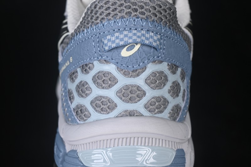 Asics Gel-Kahana 8 FL Retro Running Shoes with Vintage Design - 1203B031-028