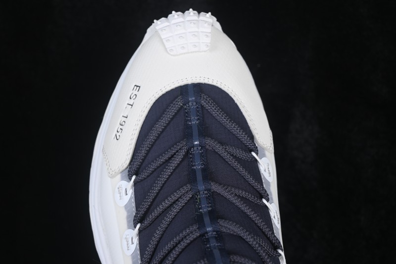 Moncler Trailgrip GTX Hiking Sneakers with Cordura and Gore-Tex Waterproof Technology - M00160M3457
