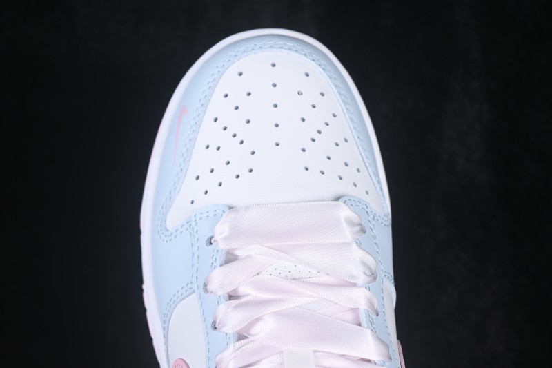 Nike SB Dunk Low Skateboarding Shoes with Mixed Color Panel Design - IB3484-001