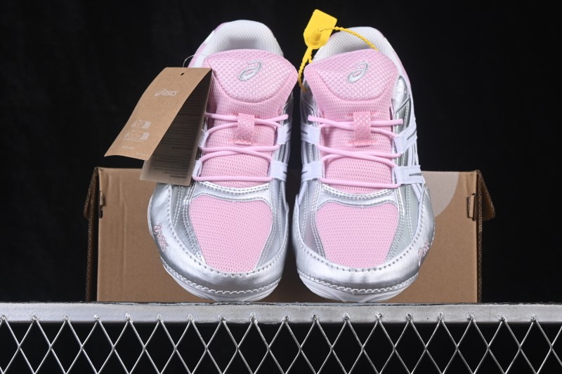 Adidas WMC3 Running Shoes with Breathable Upper and Cushioned Sole - 1203A879-102