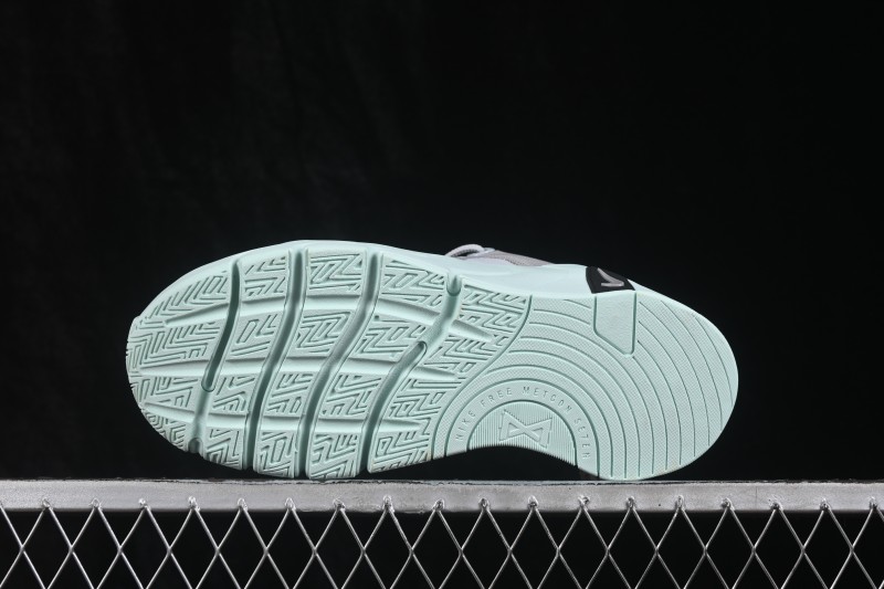 Nike Free Metcon 7 Training Shoes with Breathable Mesh and Flexible Cushioning - II7406-104