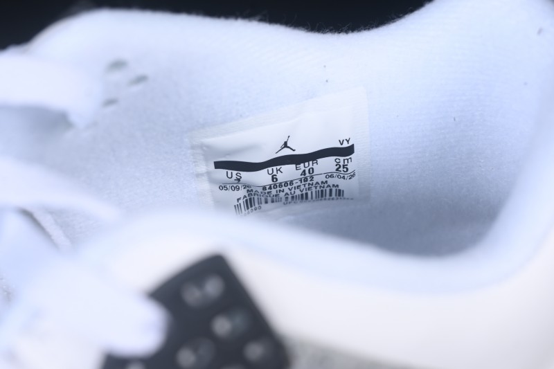 Nike Air Jordan 4 Retro White Cement Basketball Shoes - 840606-192