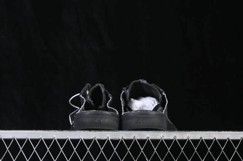 Balenciaga Paris Low Distressed Lace-Up Semi-Slip Fashion Sneakers - W3RC11090
