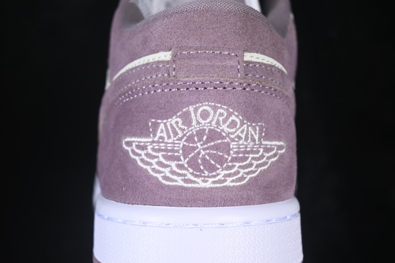 Air Jordan 1 Low Retro Cultural Basketball Shoes - DC0774-117