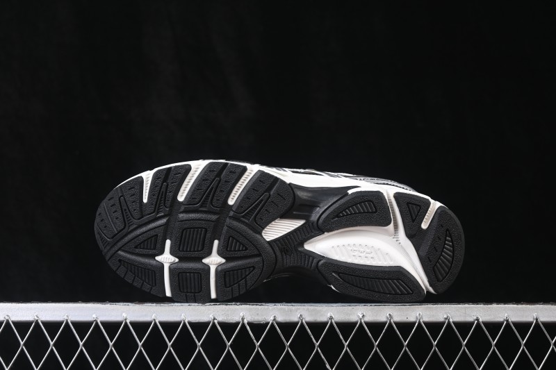 Asics Gel-Stratus MC Retro Casual Running Shoes - 1203B049-102