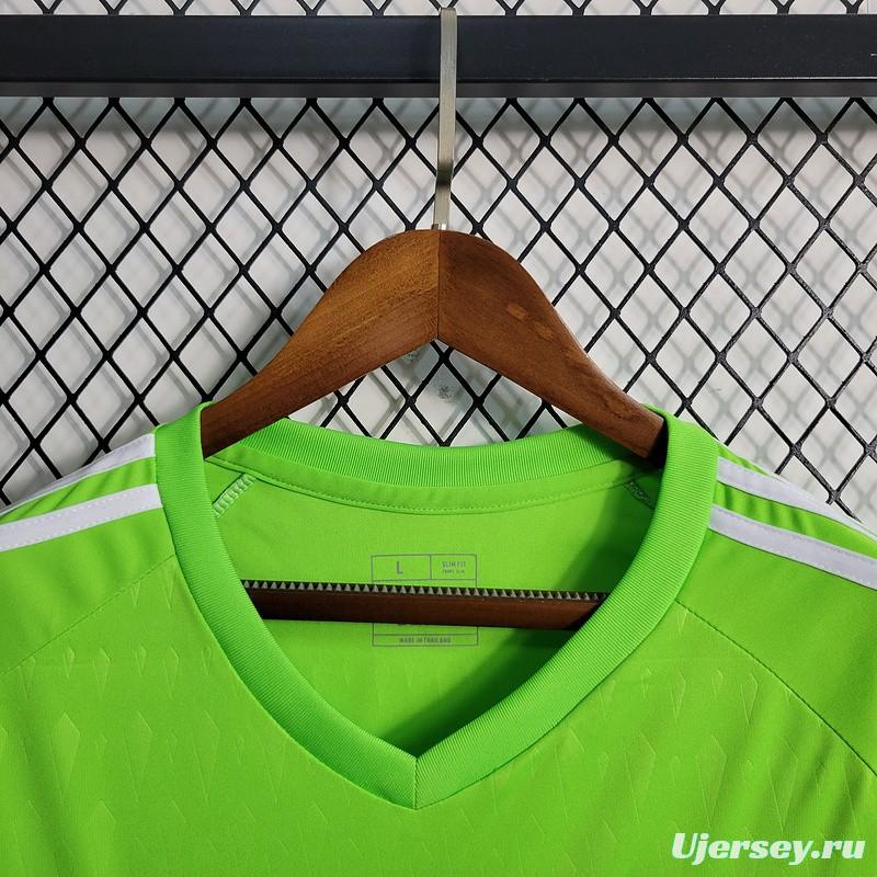 23/24 Manchester Untied Green Goalkeeper Jersey