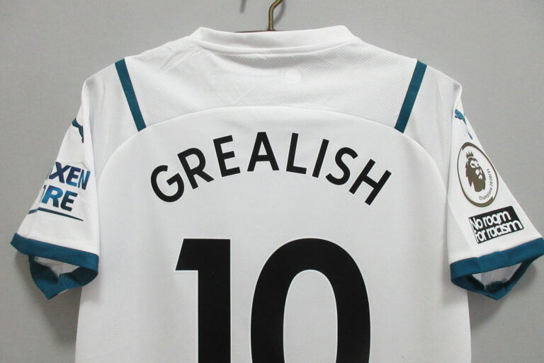 Retro 21/22 Manchester City Away White Jersey