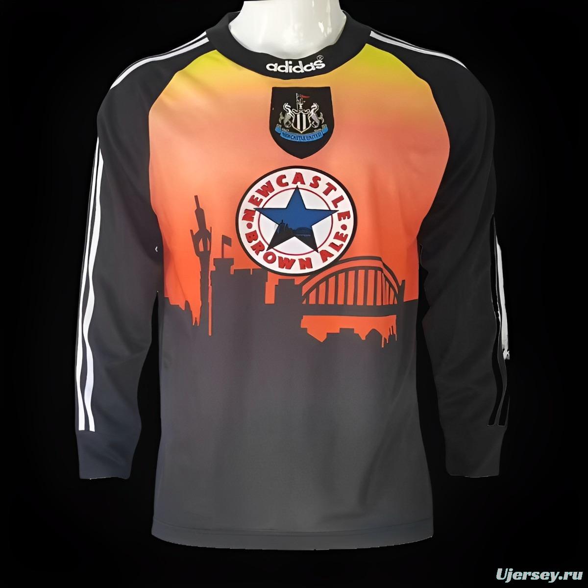 Retro 96/97 Newcastle United Goalkeeper Black Long Sleeve Jersey